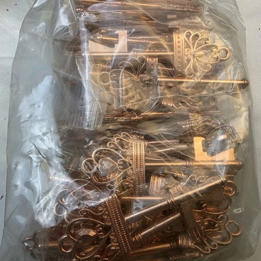 100 Wedding Favors Rose Gold Color Skeleton Key Bottle Openers w Tags & Ribbons